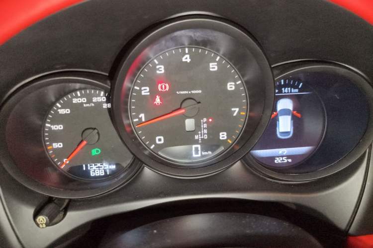 Used Porsche Macan 2016 Macan 2.0T Instrument Cluster