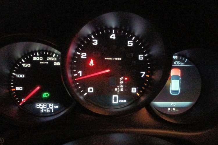 Used Porsche Macan 2016 Macan 2.0T Instrument Cluster