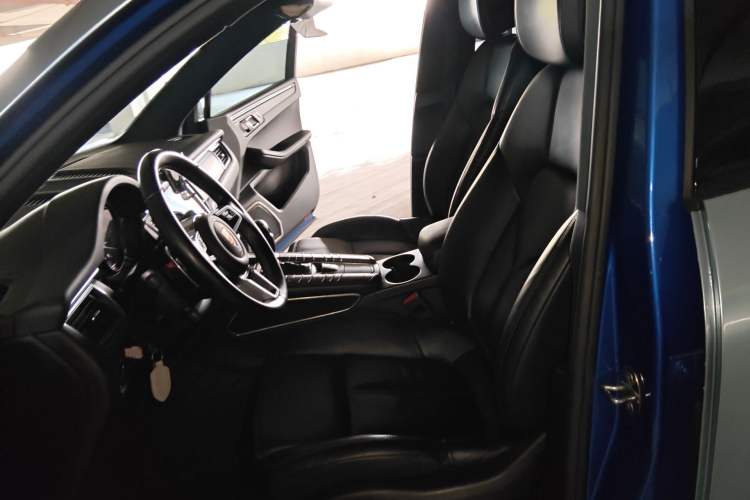 Used Porsche Macan 2016 Macan 2.0T Left Front Seat