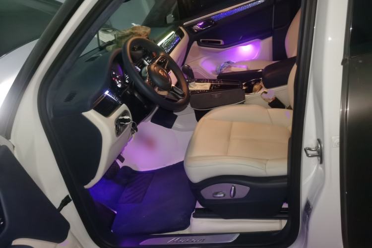 Used Porsche Macan 2016 Macan 2.0T Left Front Seat