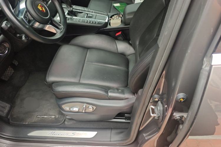 Used Porsche Macan 2016 Macan S 3.0T Left Front Seat