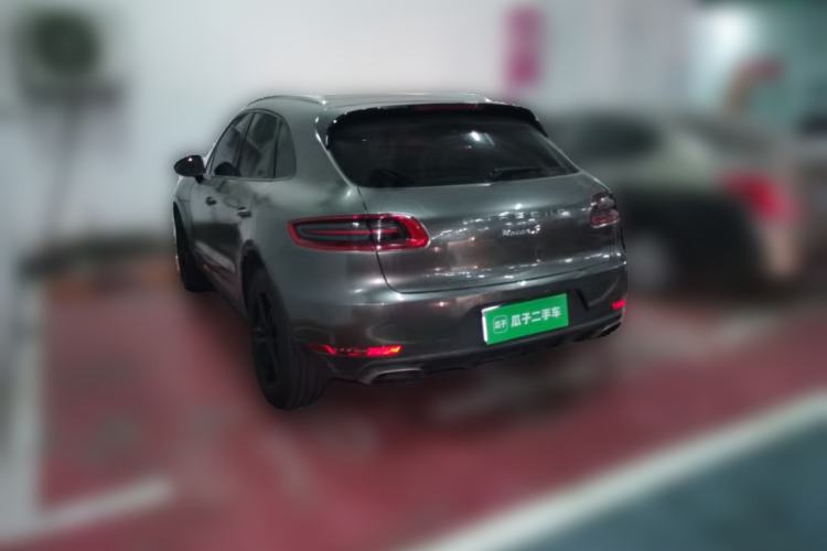 Used Porsche Macan 2016 Macan 2.0T Rear Left 45 Deg