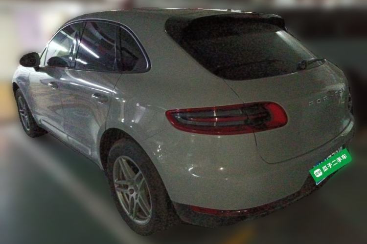 Used Porsche Macan 2016 Macan 2.0T Rear Left 45 Deg