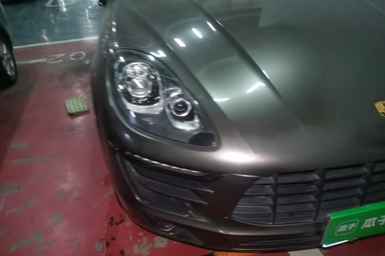 Used Porsche Macan 2016 Macan 2.0T Right Front Headlight