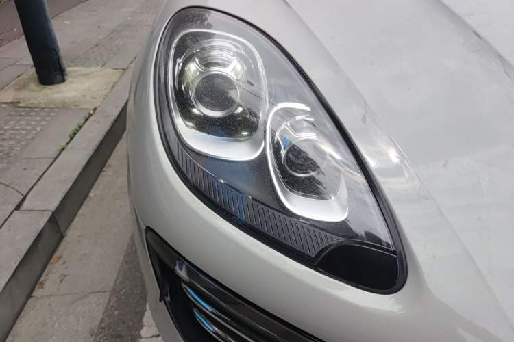 Used Porsche Macan 2016 Macan S 3.0T Right Front Headlight