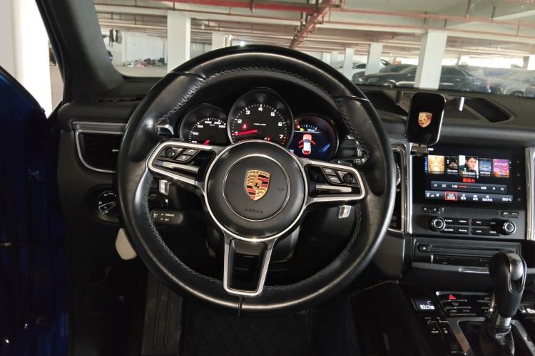 Used Porsche Macan 2016 Macan 2.0T Steering Wheel