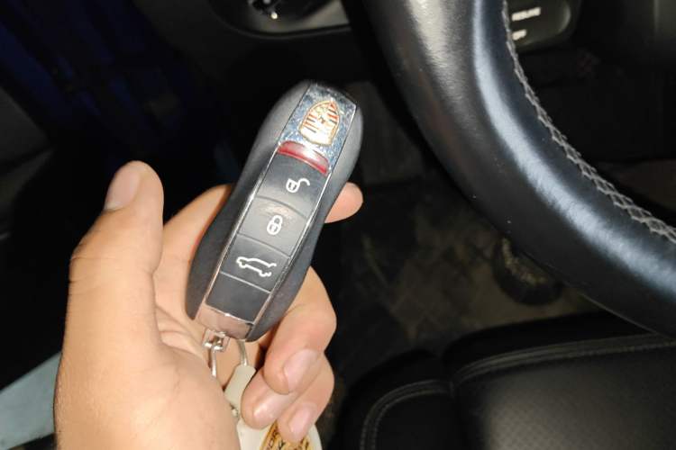 Used Porsche Macan 2016 Macan 2.0T Vehicle Key