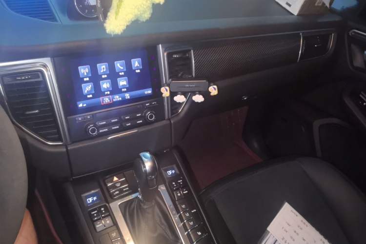 Used Porsche Macan 2016 Macan S 3.0T Audio And AC Panel