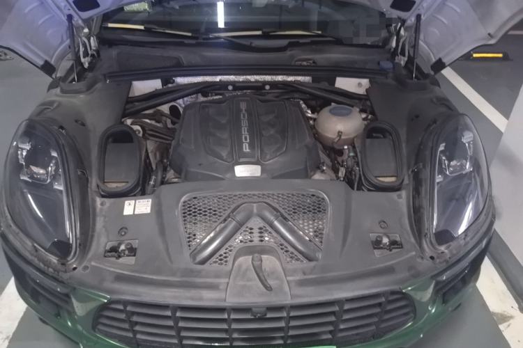 Used Porsche Macan 2016 Macan S 3.0T Engine Bay