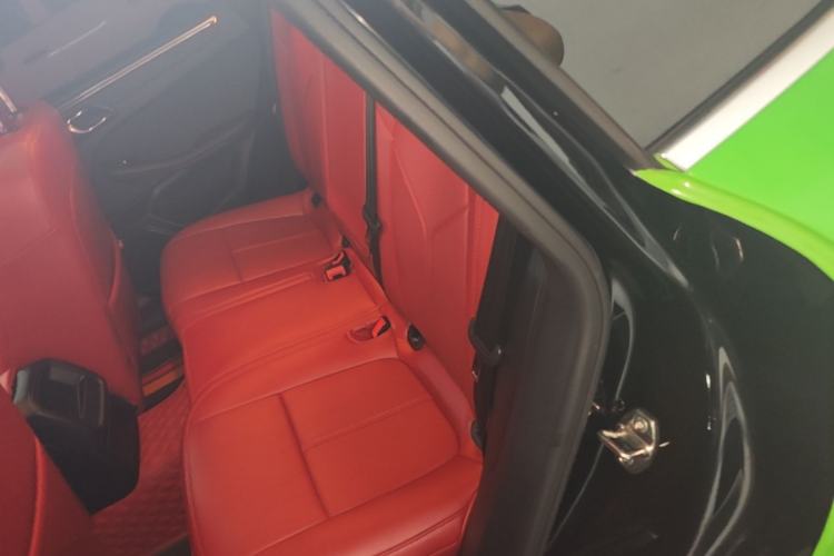 Used Porsche Macan 2016 Macan 2.0T Left Rear Seat