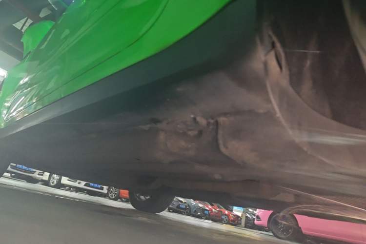 Used Porsche Macan 2016 Macan 2.0T Left Side Sill