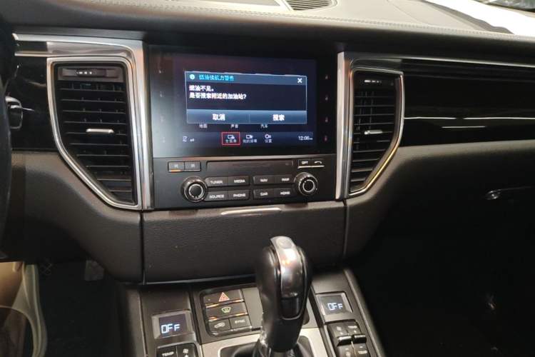 Used Porsche Macan 2016 Macan S 3.0T Audio And AC Panel