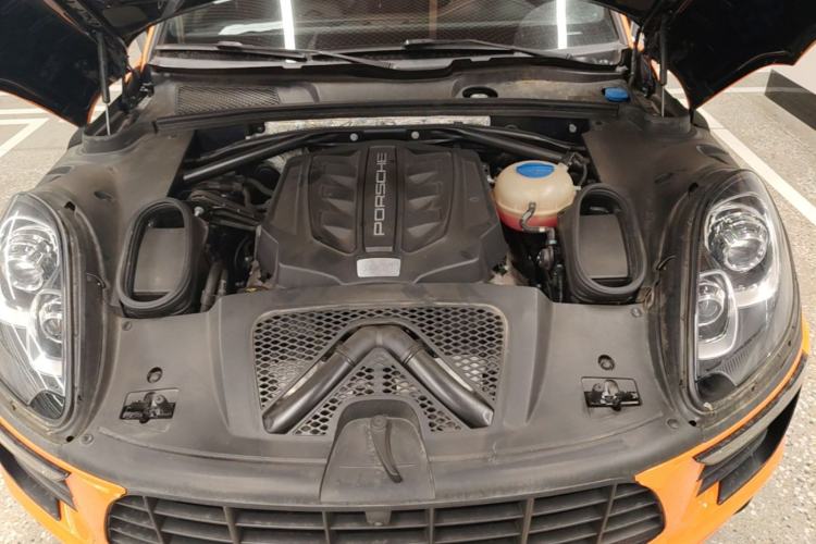 Used Porsche Macan 2016 Macan S 3.0T Engine Bay
