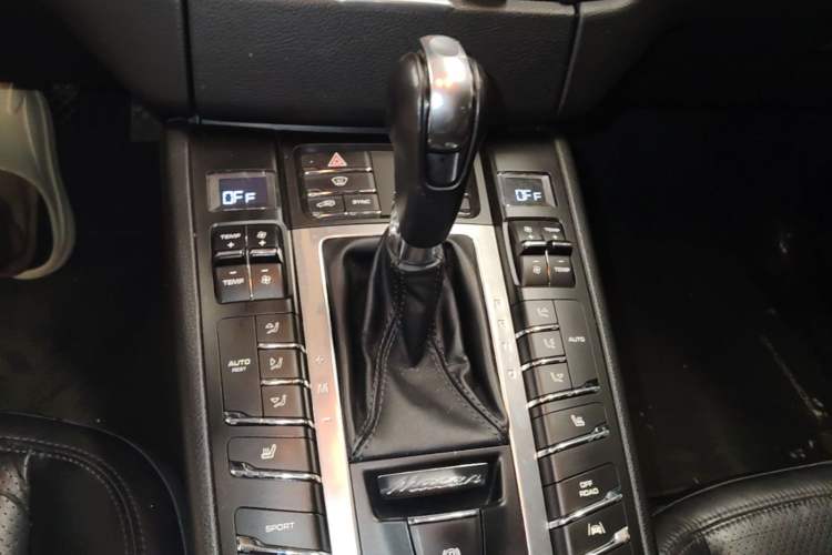 Used Porsche Macan 2016 Macan S 3.0T Gear Lever