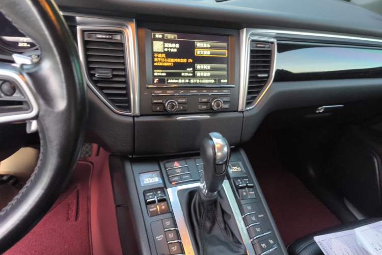 Used Porsche Macan 2016 Macan S 3.0T Audio And AC Panel