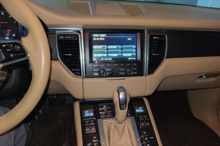 Used Porsche Macan 2016 Macan 2.0T Audio And AC Panel