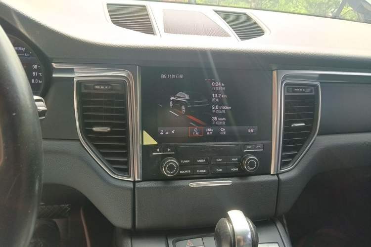 Used Porsche Macan 2016 Macan 2.0T Audio And AC Panel