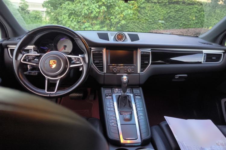 Used Porsche Macan 2016 Macan S 3.0T Center Console