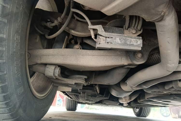 Used Porsche Macan 2016 Macan 2.0T Chassis Rear Left