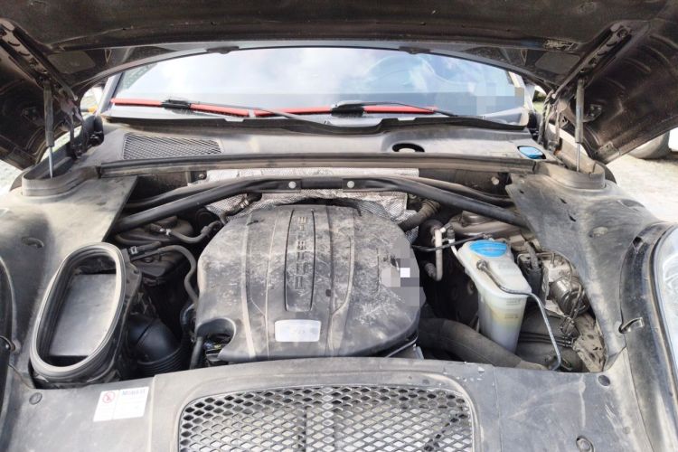 Used Porsche Macan 2016 Macan 2.0T Engine Bay