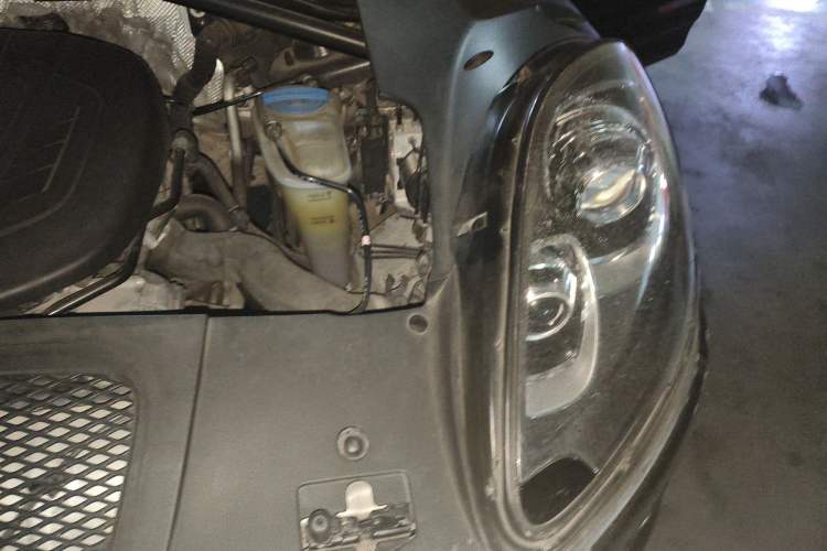 Used Porsche Macan 2016 Macan 2.0T Engine Bay Left