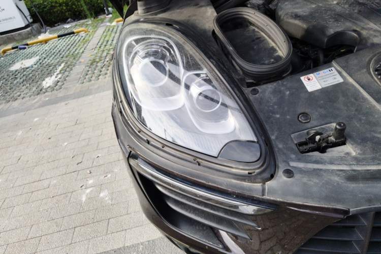 Used Porsche Macan 2016 Macan 2.0T Engine Bay Right