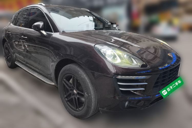 Used Porsche Macan 2016 Macan 2.0T Front Right 45 Deg