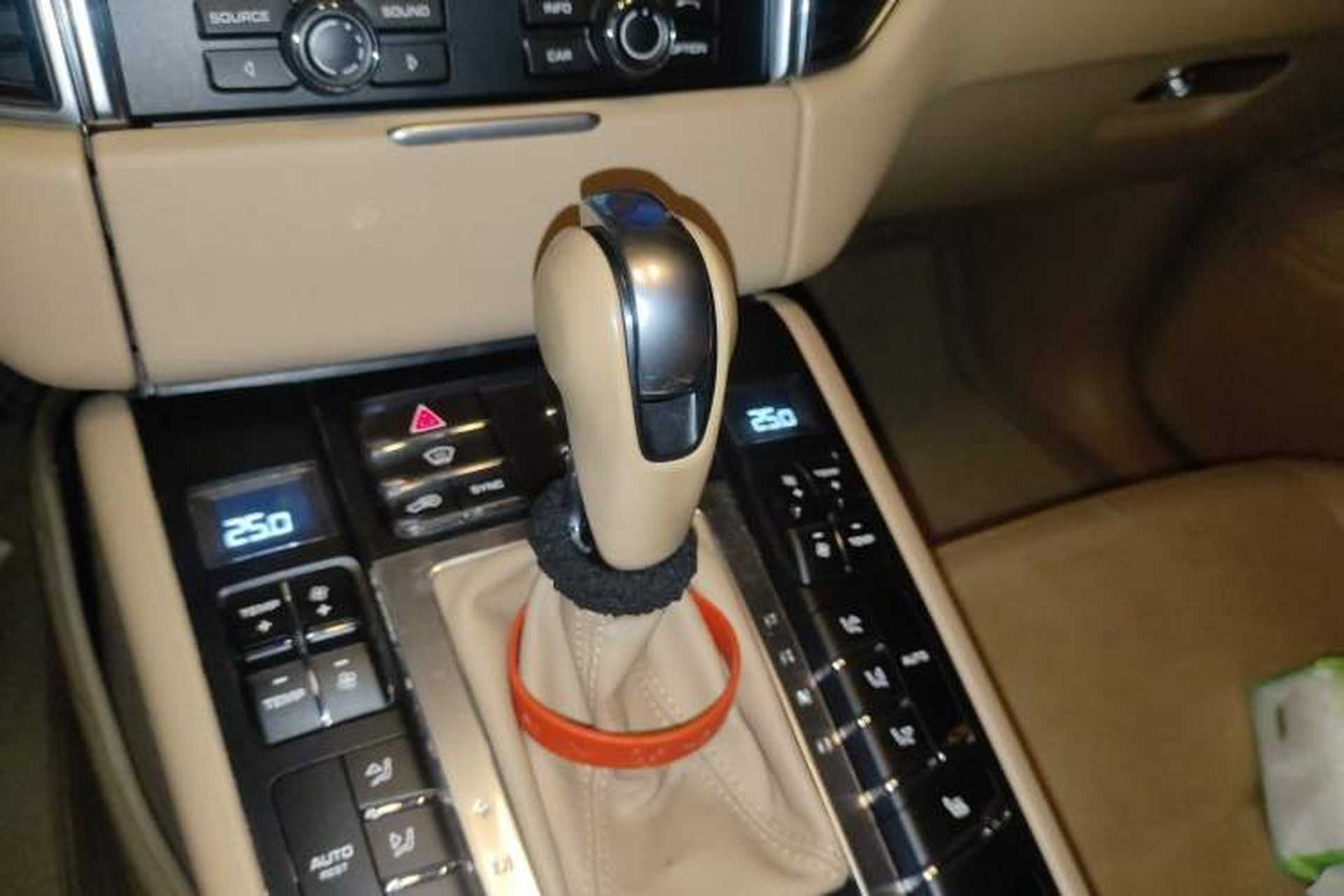 Used Porsche Macan 2016 Macan S 3.0T Gear Lever