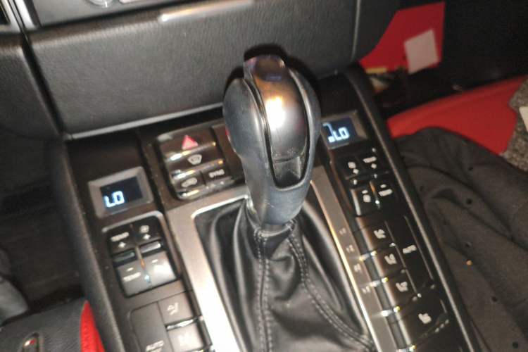 Used Porsche Macan 2016 Macan 2.0T Gear Lever