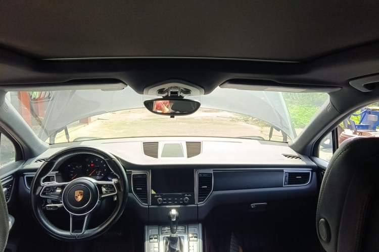 Used Porsche Macan 2016 Macan 2.0T Headliner