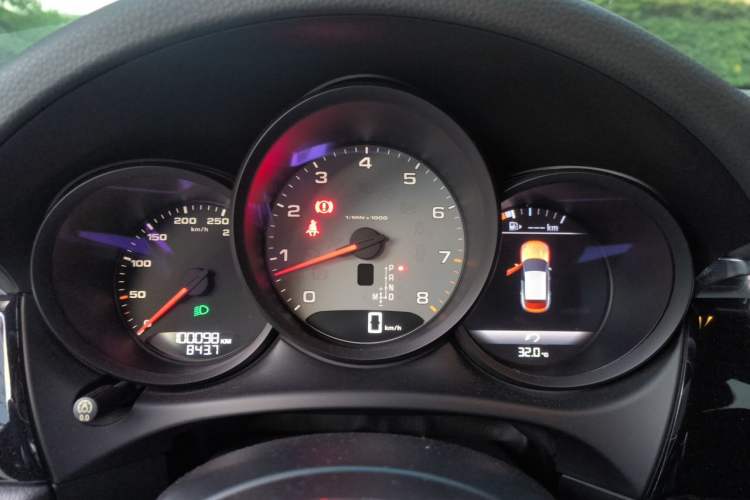 Used Porsche Macan 2016 Macan S 3.0T Instrument Cluster
