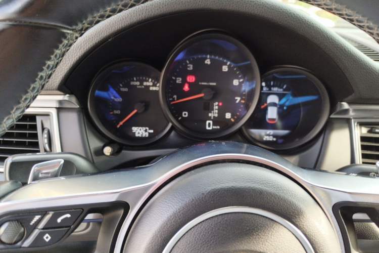 Used Porsche Macan 2016 Macan 2.0T Instrument Cluster