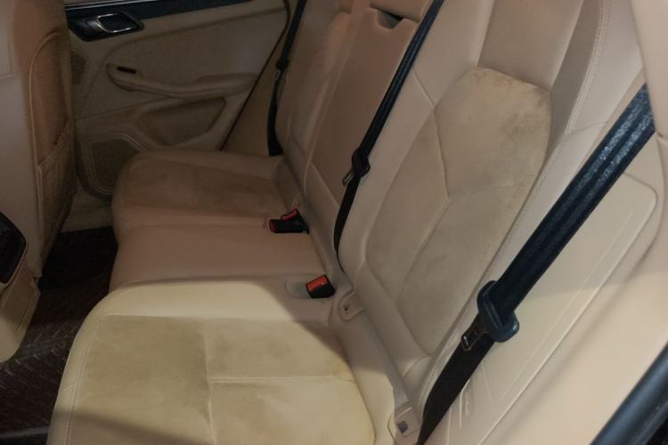Used Porsche Macan 2016 Macan 2.0T Left Rear Seat