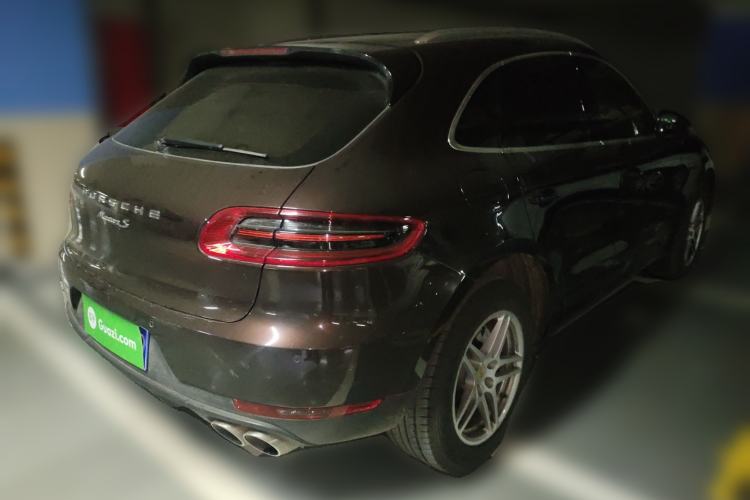 Used Porsche Macan 2016 Macan S 3.0T Rear Right 45 Deg