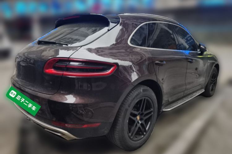 Used Porsche Macan 2016 Macan 2.0T Rear Right 45 Deg
