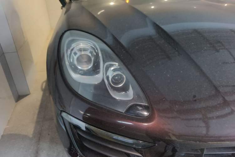 Used Porsche Macan 2016 Macan 2.0T Right Front Headlight