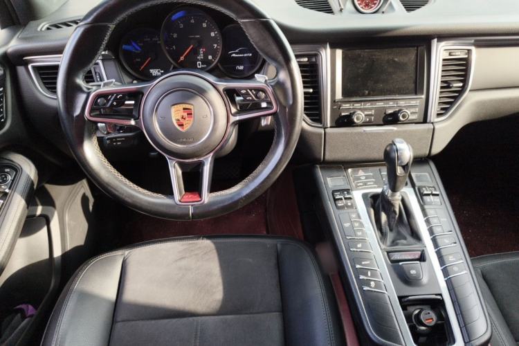 Used Porsche Macan 2016 Macan 2.0T Steering Wheel