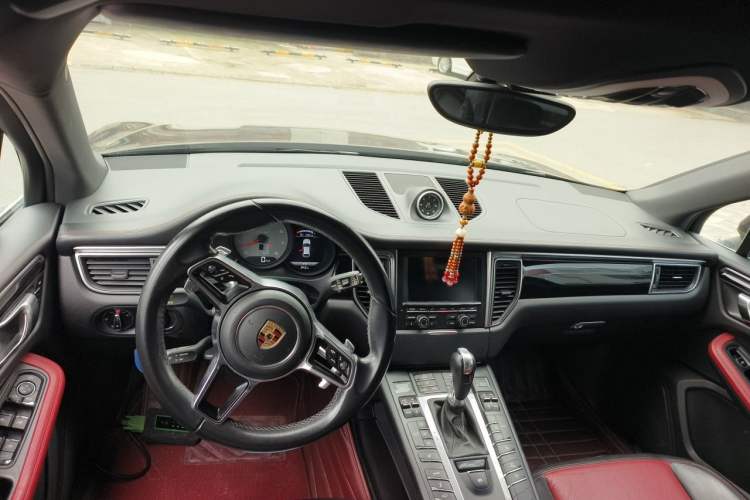 Used Porsche Macan 2016 Macan S 3.0T Steering Wheel