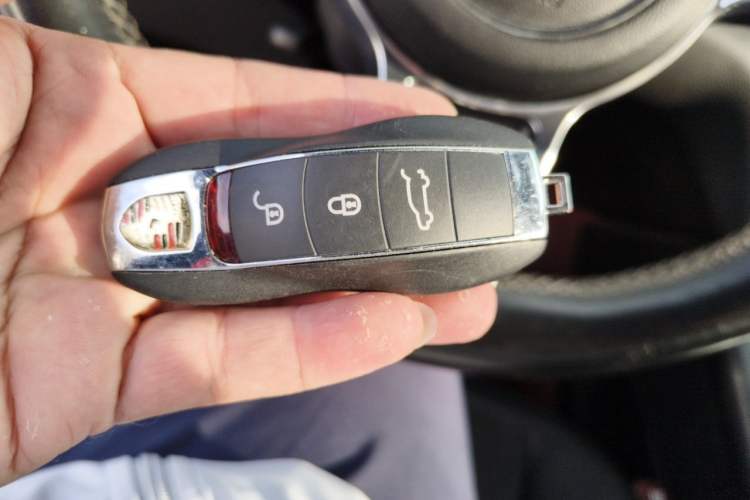 Used Porsche Macan 2016 Macan 2.0T Vehicle Key