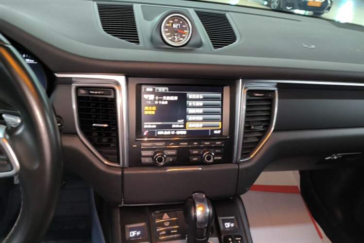 Used Porsche Macan 2016 Macan 2.0T Audio And AC Panel