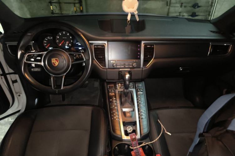 Used Porsche Macan 2016 Macan 2.0T Center Console
