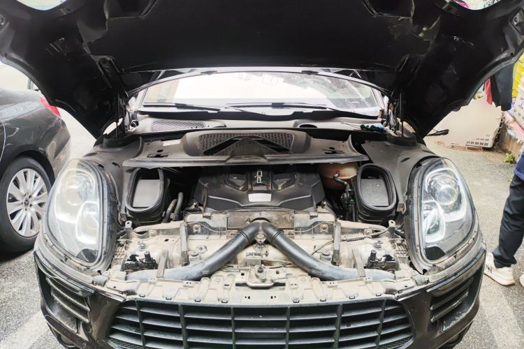 Used Porsche Macan 2016 Macan S 3.0T Engine Bay