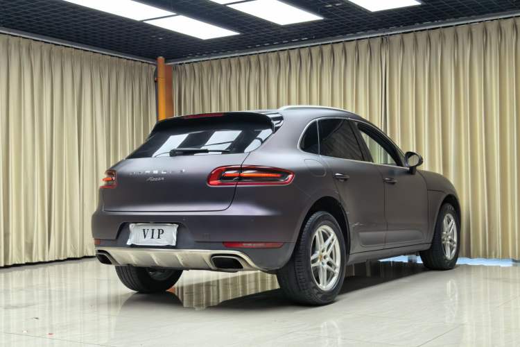 Used Porsche Macan 2016 Macan 2.0T Exterior 4