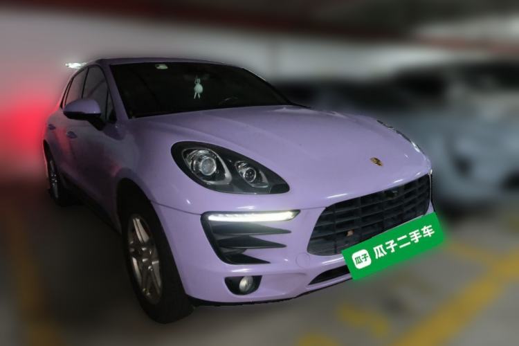 Used Porsche Macan 2016 Macan 2.0T Front Right 45 Deg