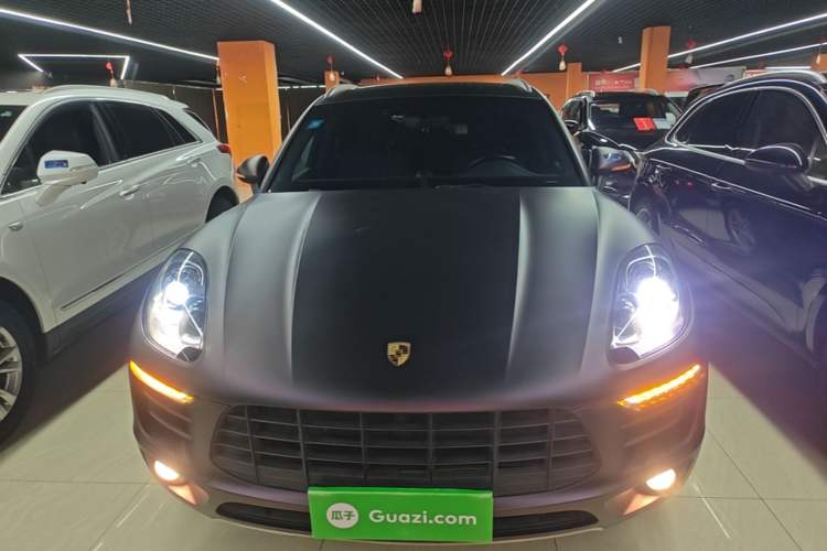 Used Porsche Macan 2016 Macan 2.0T Front