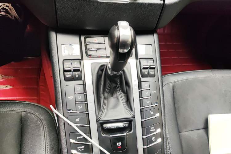 Used Porsche Macan 2016 Macan S 3.0T Gear Lever