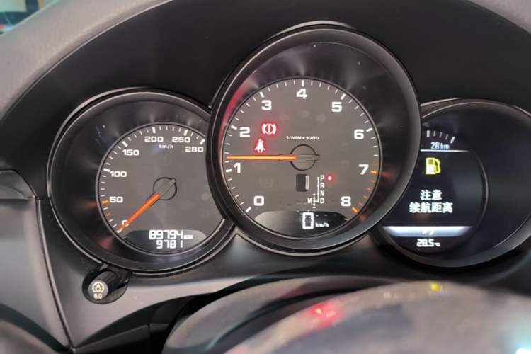 Used Porsche Macan 2016 Macan 2.0T Instrument Cluster