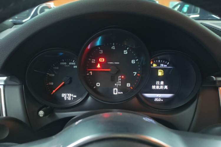 Used Porsche Macan 2016 Macan 2.0T Instrument Cluster