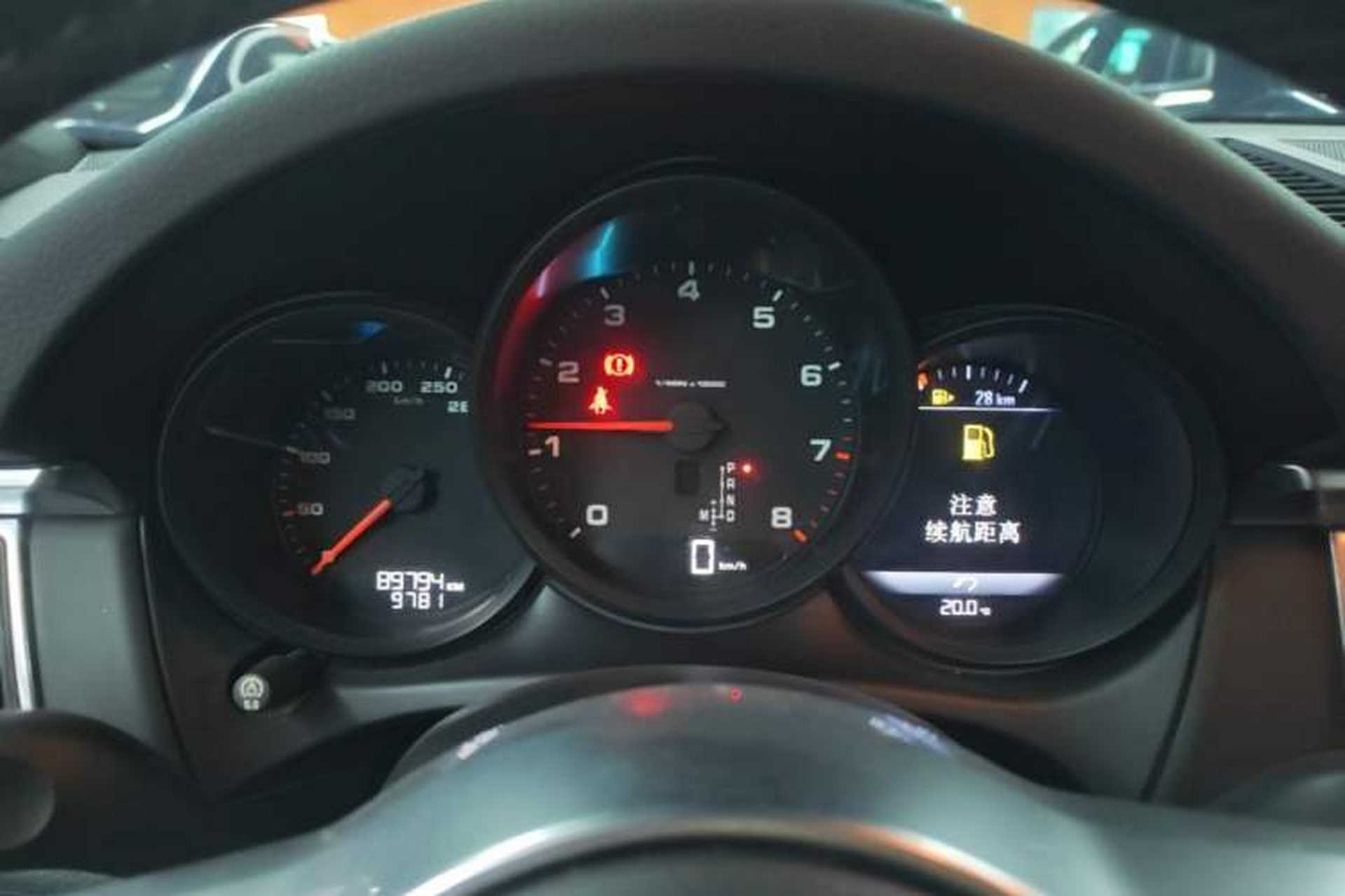 Used Porsche Macan 2016 Macan 2.0T Instrument Cluster