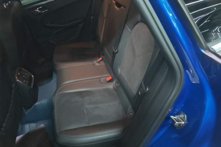 Used Porsche Macan 2016 Macan 2.0T Left Rear Seat